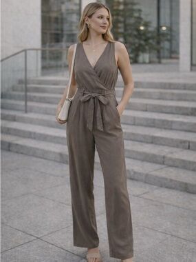 Simons Contemporaine Lyocell Belted Wide Leg Jumpsuit Gray Size 8 Preppy Office